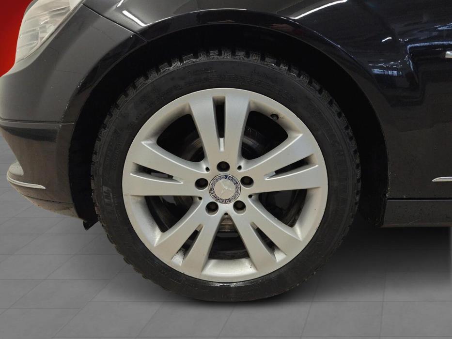MERCEDES-BENZ C 2009