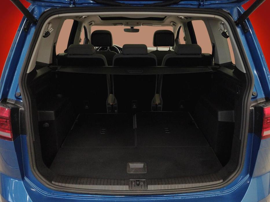 VOLKSWAGEN Touran 2018