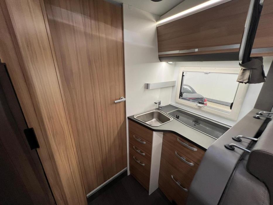 ADRIA MATRIX M 670 SC 2020
