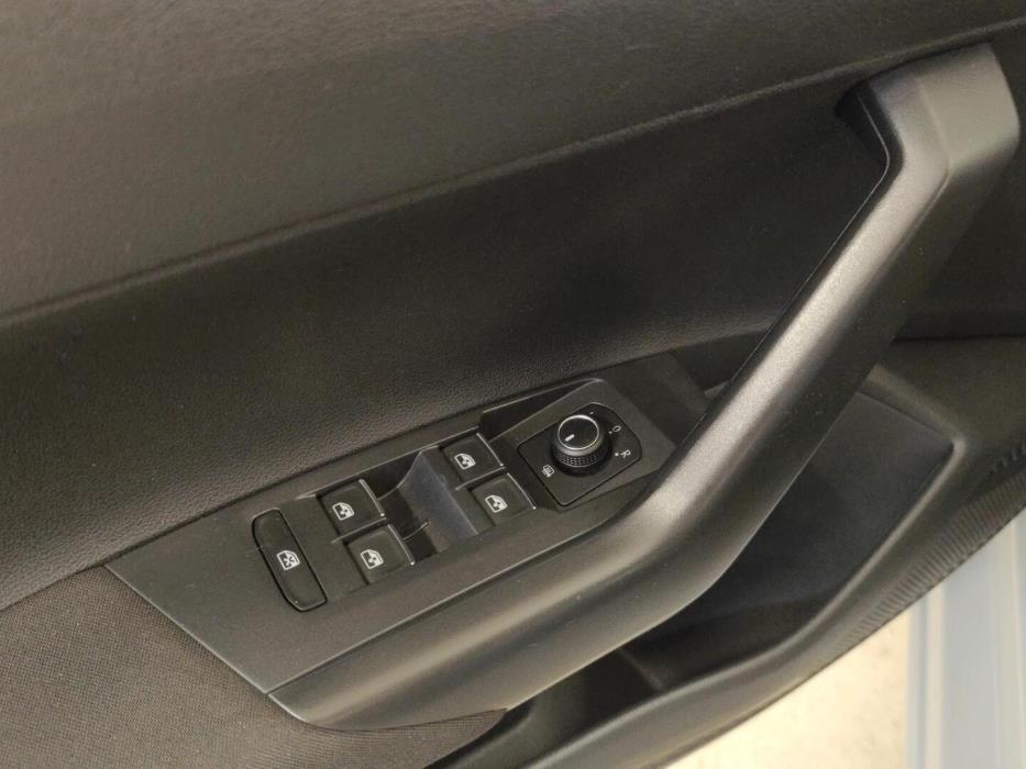 VOLKSWAGEN Polo 2018
