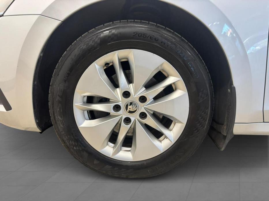 SKODA Octavia 2021