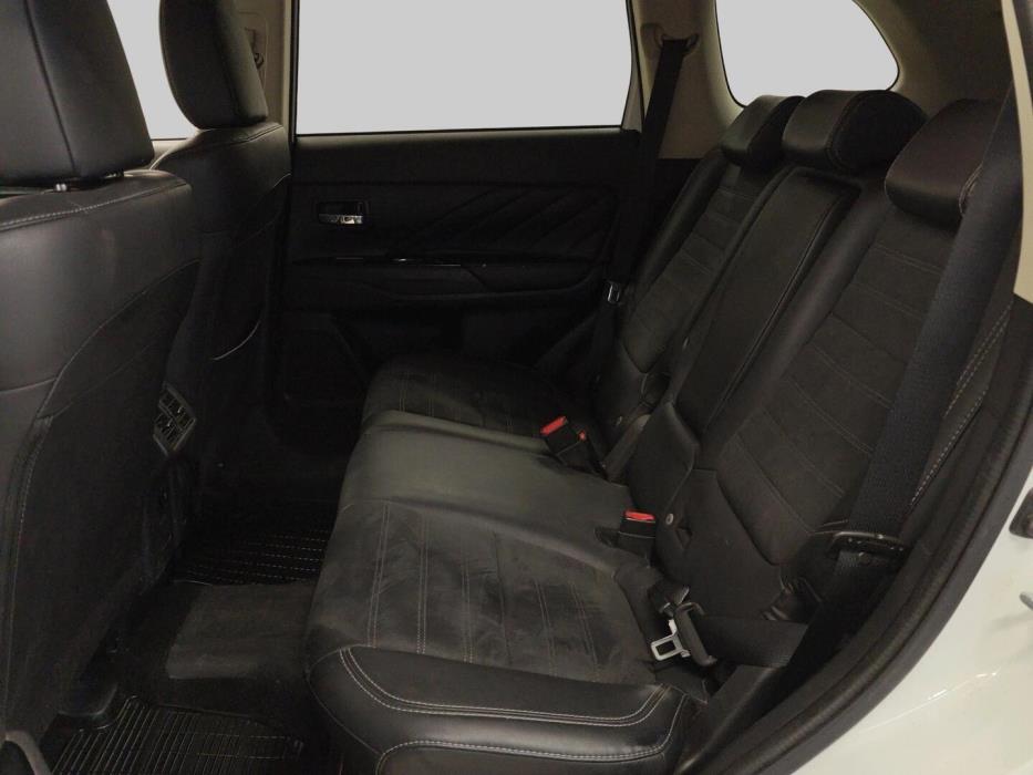 MITSUBISHI Outlander PHEV 2019