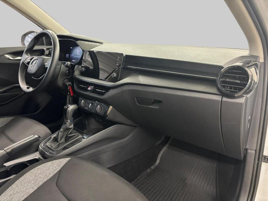 SKODA FABIA 2025