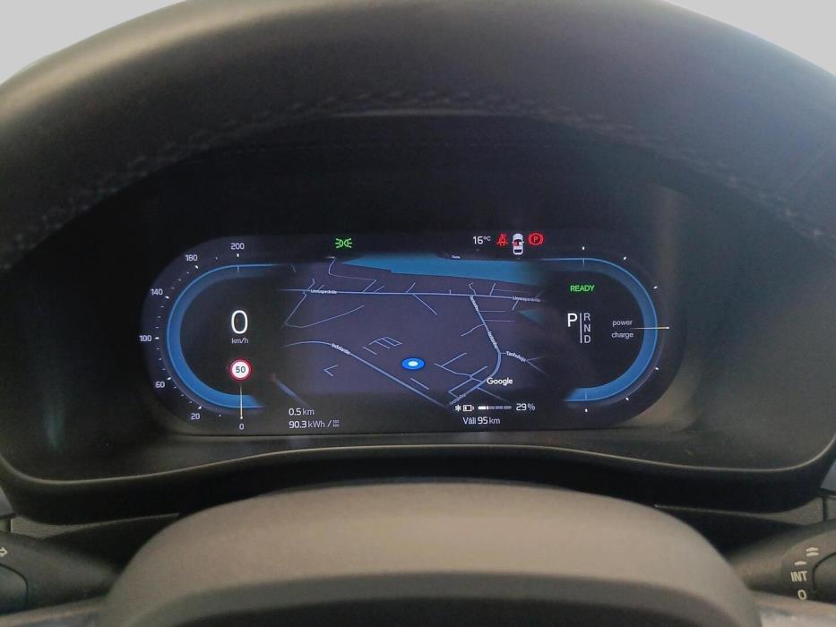 VOLVO C40 2024
