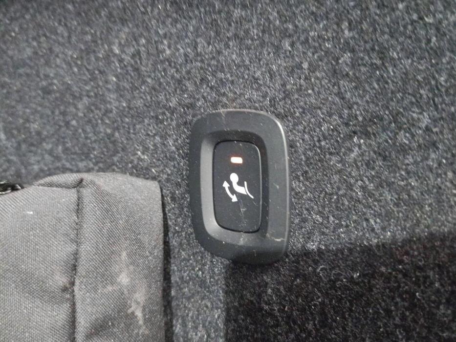VOLVO C40 2024