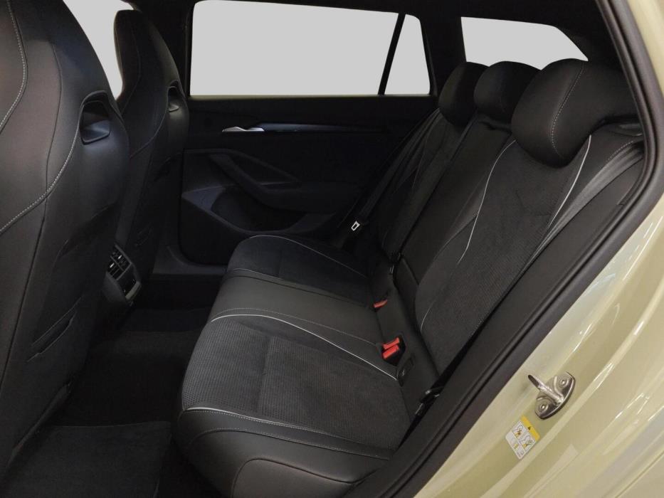 SKODA Superb 2026