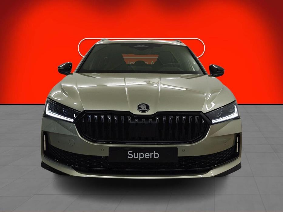 SKODA Superb 2026