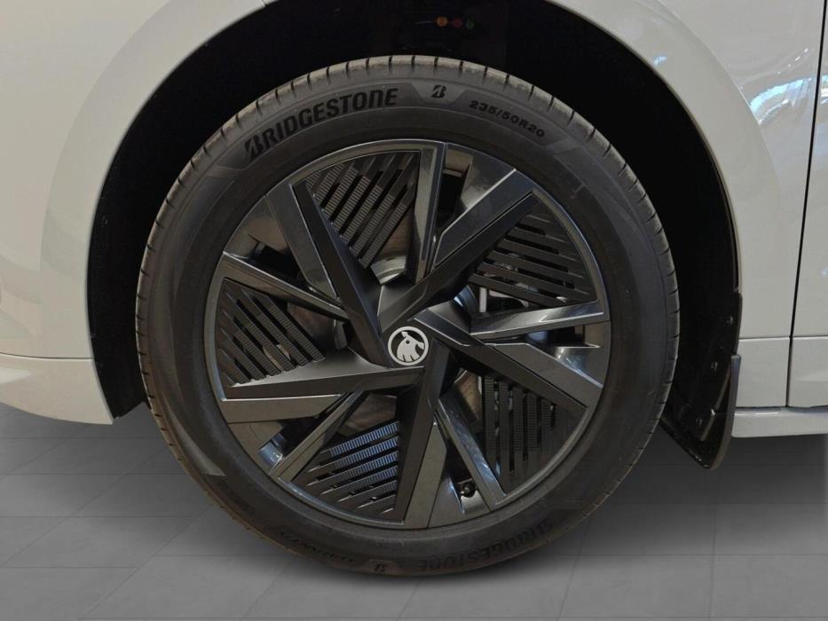 SKODA Enyaq 2026