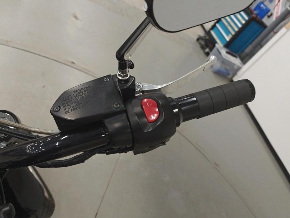 VICTORY HAMMER 8 Ball 2011