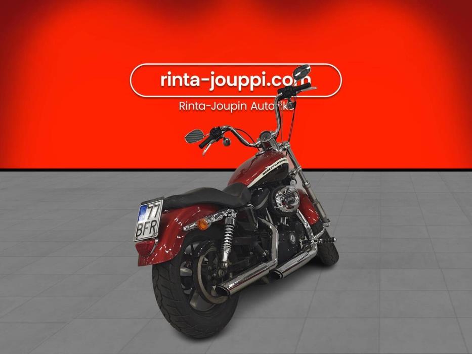 HARLEY-DAVIDSON Sportster 2013