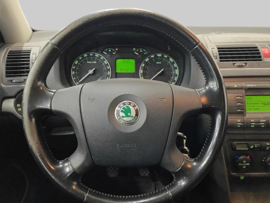 SKODA Octavia 2006