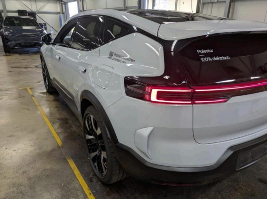 POLESTAR 3 2024