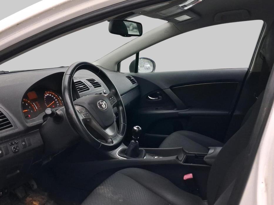 TOYOTA Avensis 2009