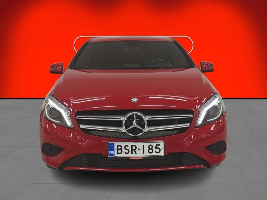 MERCEDES-BENZ A 2015