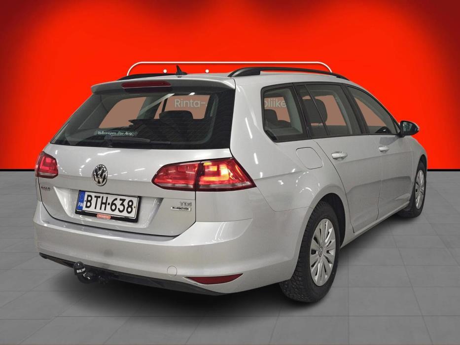 VOLKSWAGEN Golf 2015