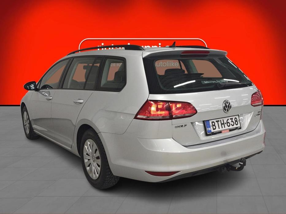 VOLKSWAGEN Golf 2015