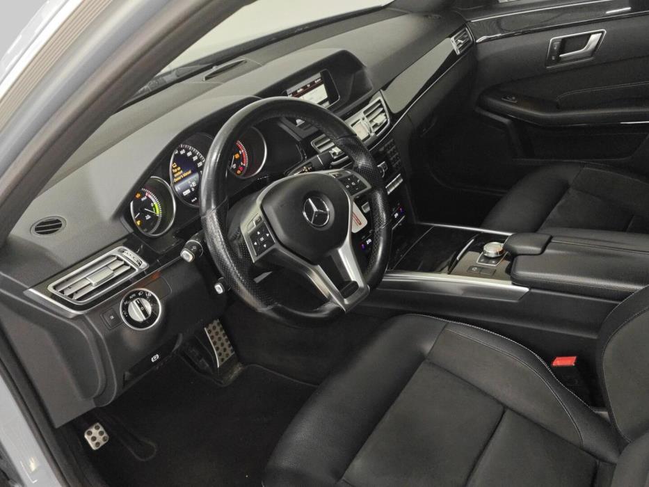MERCEDES-BENZ E 2013