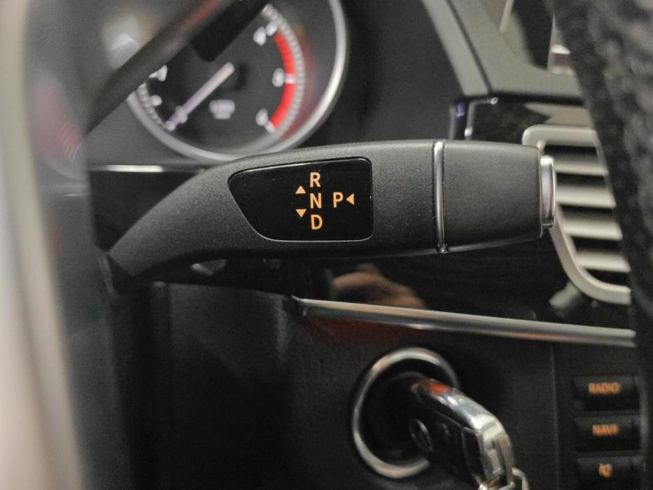 MERCEDES-BENZ E 2013