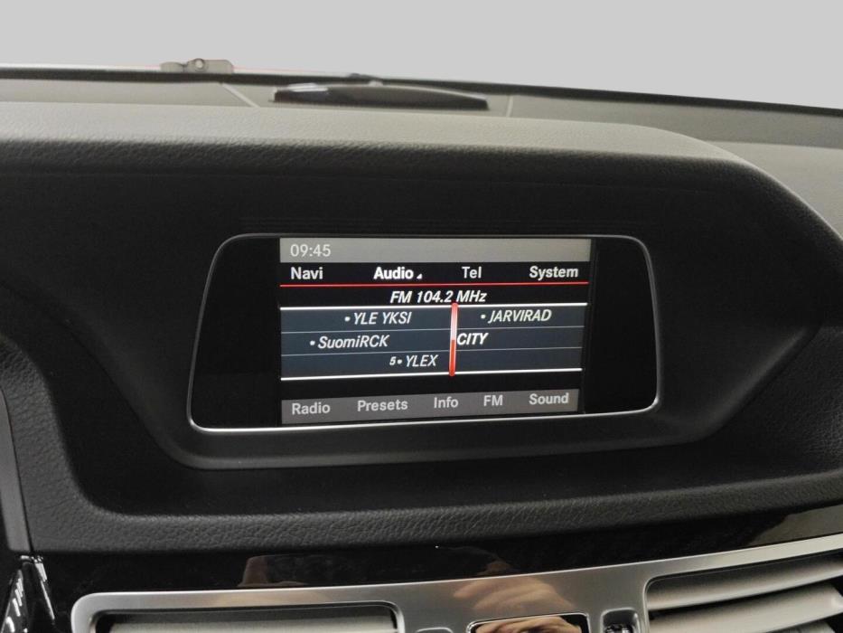 MERCEDES-BENZ E 2013