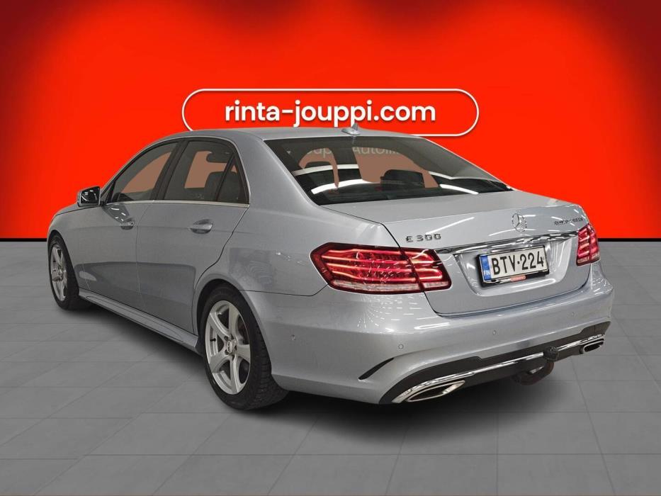 MERCEDES-BENZ E 2013