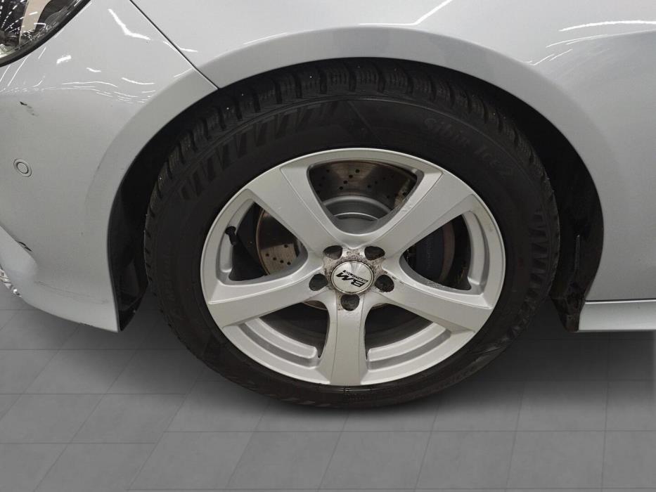 MERCEDES-BENZ E 2013