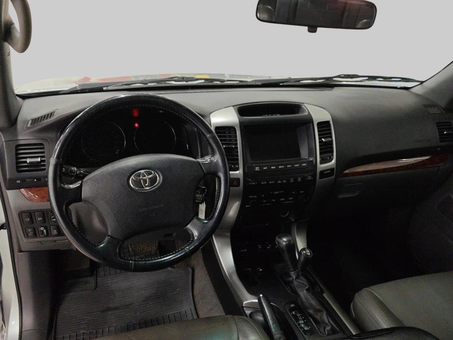 TOYOTA Land Cruiser 2005
