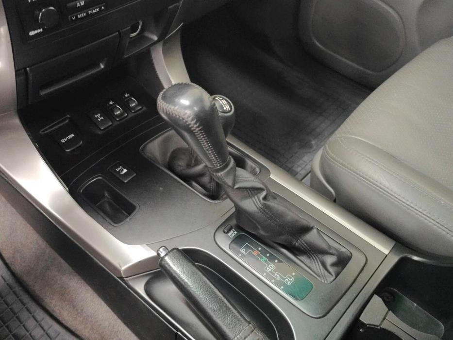 TOYOTA Land Cruiser 2005