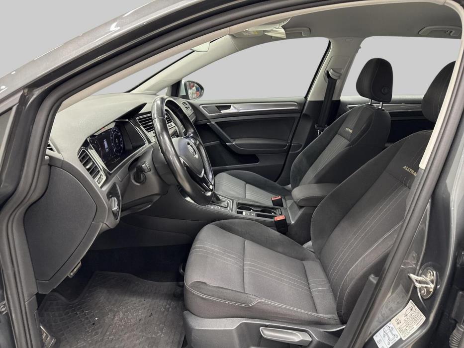 VOLKSWAGEN Golf 2019