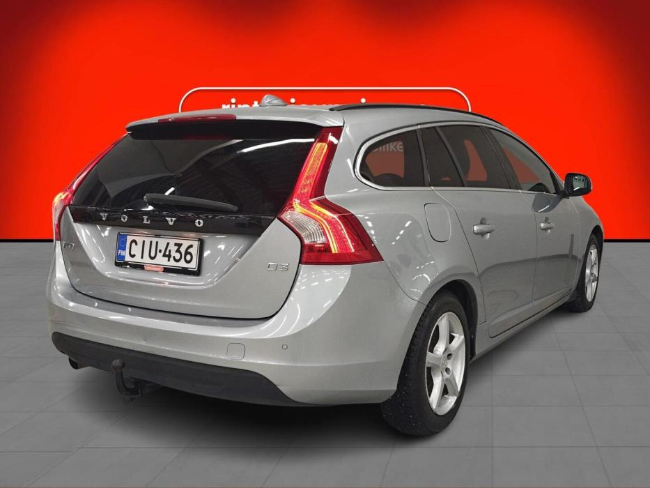 VOLVO V60 2013