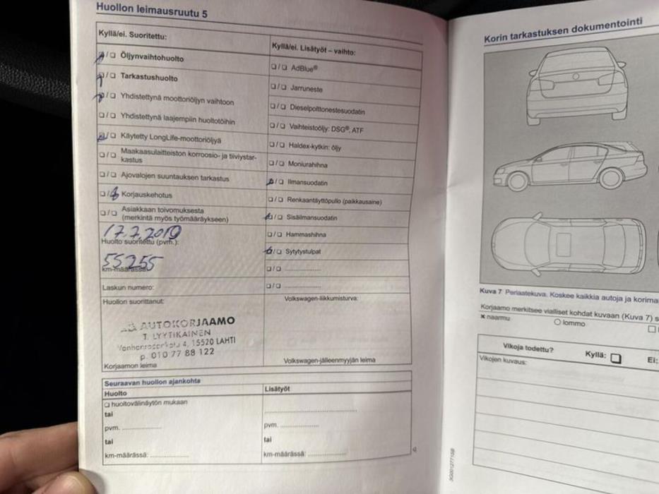 VOLKSWAGEN Polo 2015