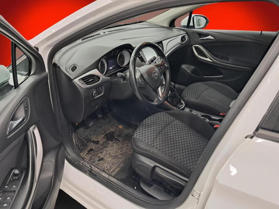 OPEL Astra 2018