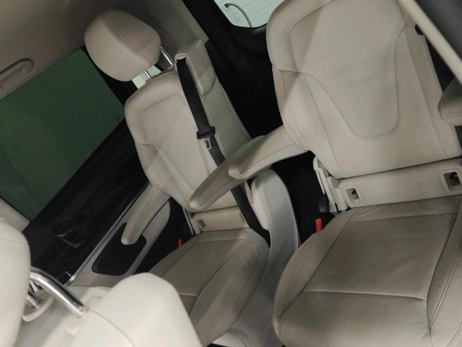 MERCEDES-BENZ V 2019