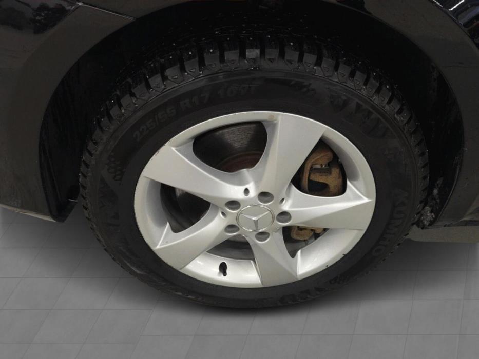 MERCEDES-BENZ V 2019