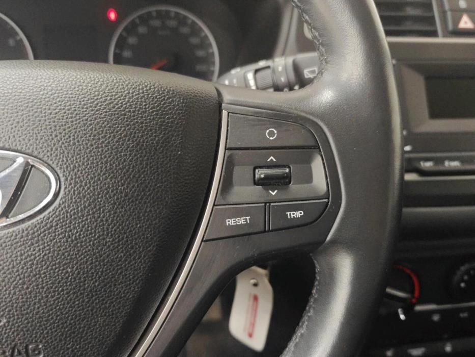 HYUNDAI i20 Hatchback 2018