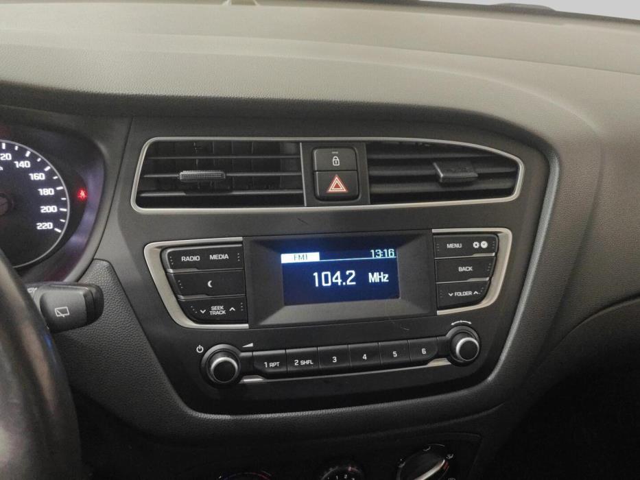 HYUNDAI i20 Hatchback 2018