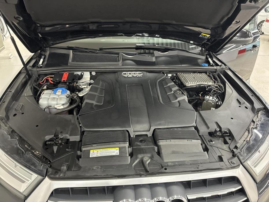 AUDI Q7 2016