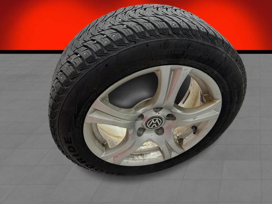 VOLKSWAGEN Touran 2014