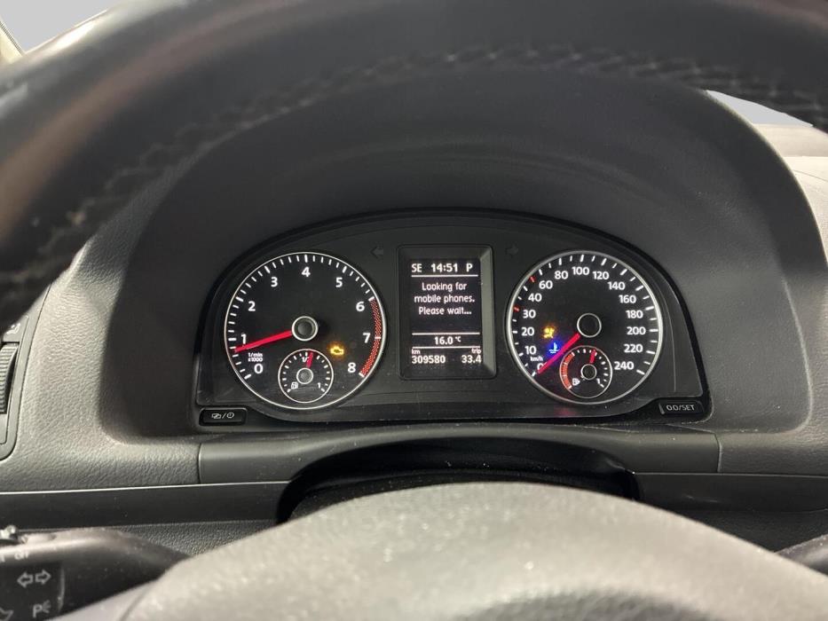 VOLKSWAGEN Touran 2014