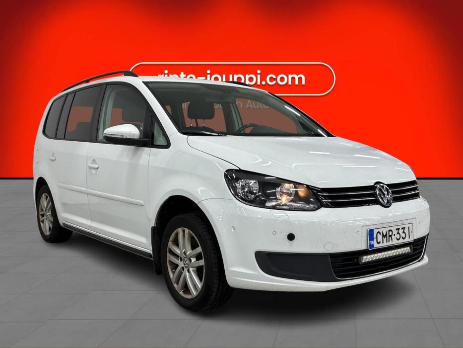 VOLKSWAGEN Touran 2014