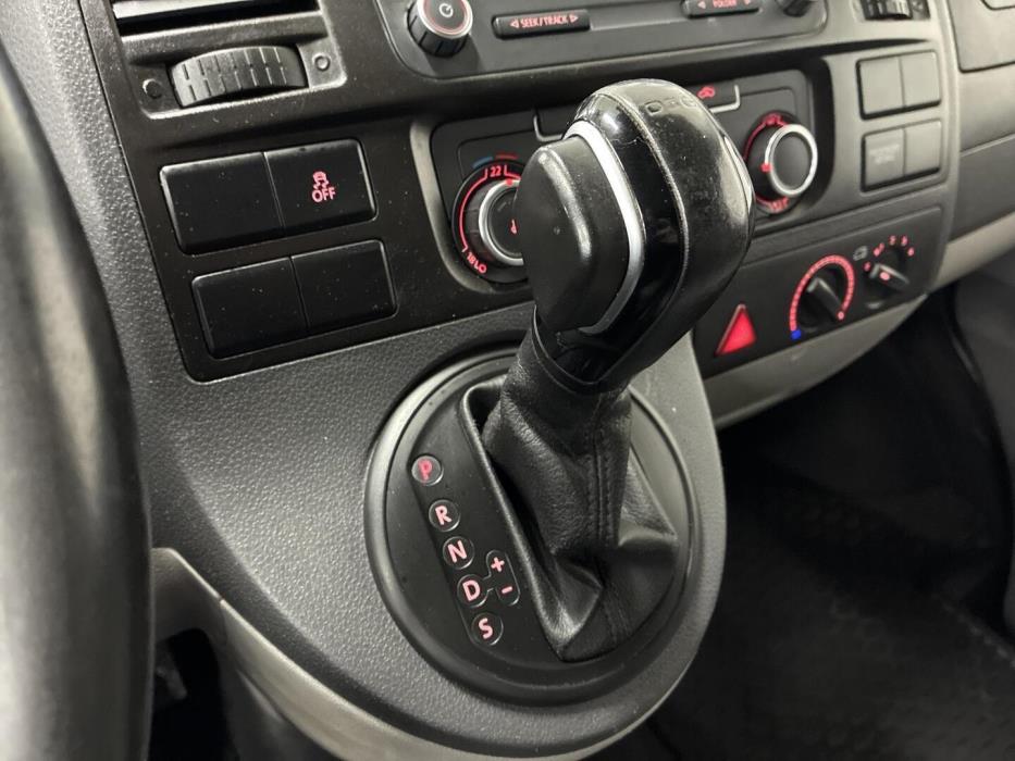 VOLKSWAGEN Transporter 2013