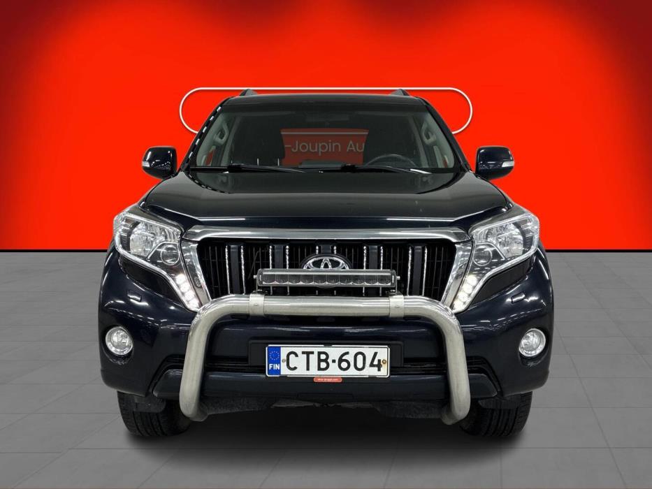 TOYOTA LAND CRUISER 2015