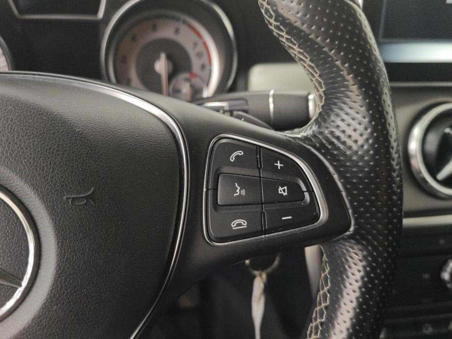 MERCEDES-BENZ CLA 2015