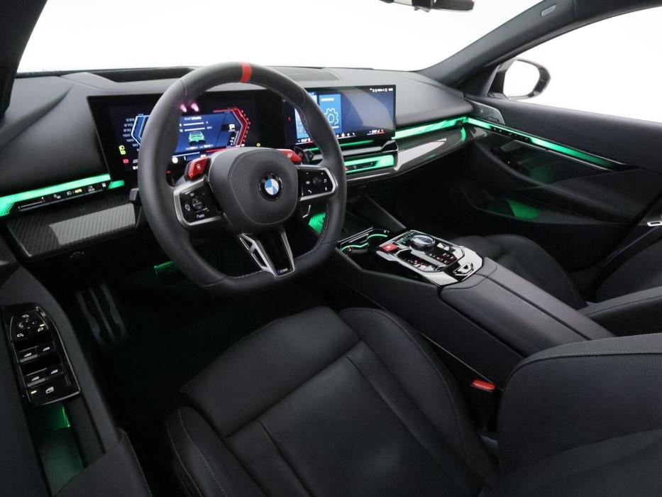 BMW M5 2025