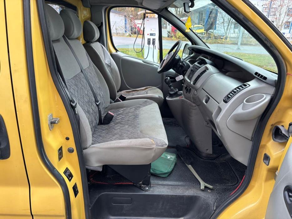 OPEL Vivaro 2005
