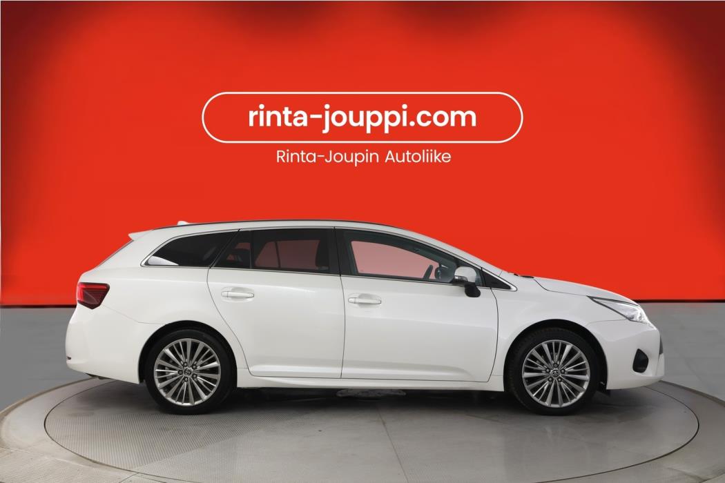 TOYOTA AVENSIS 2017