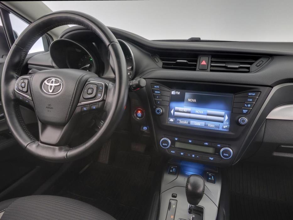 TOYOTA AVENSIS 2017