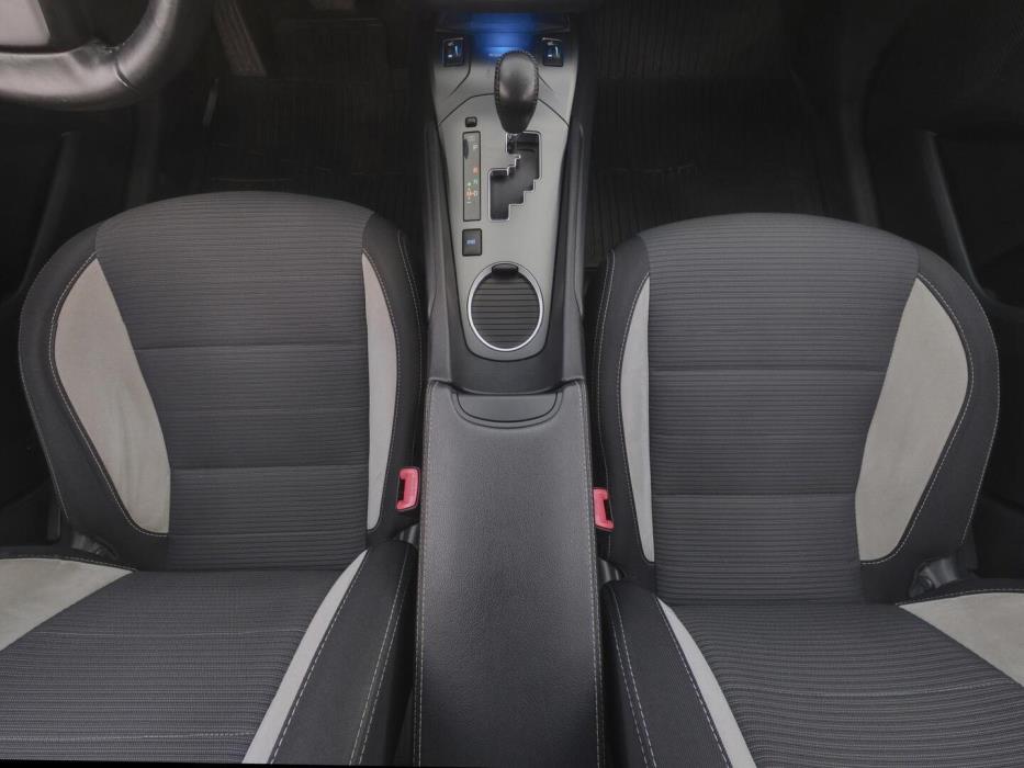 TOYOTA AVENSIS 2017
