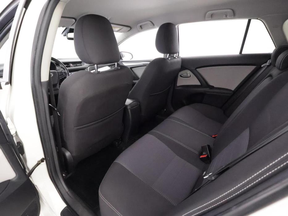TOYOTA AVENSIS 2017