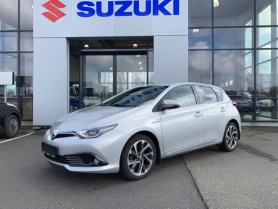 TOYOTA AURIS 2016