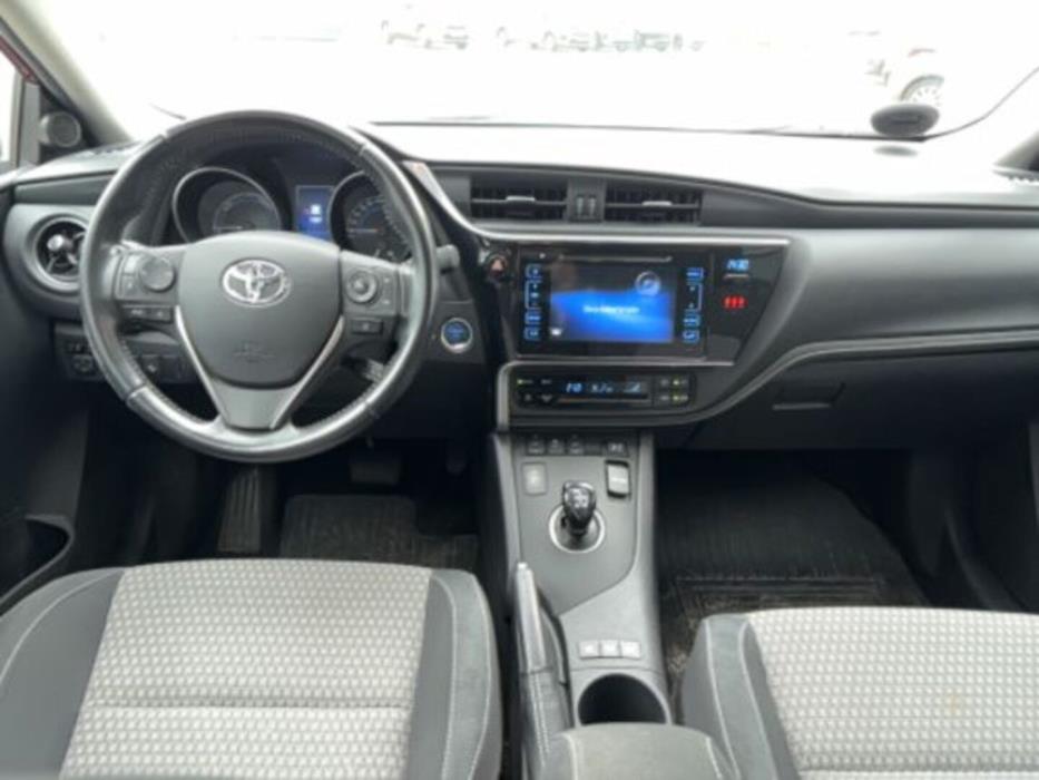 TOYOTA AURIS 2018